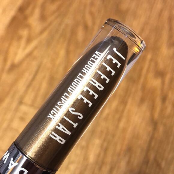 Jeffree Star x Shane Dawson Velour Liquid Lipstick in Shane Brown Metallic - Picture 2 of 6